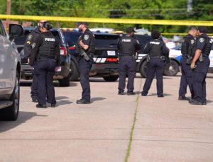 ABD’de korkunç olay: 3 eve düzenlenen silahlı saldırıda 8 çocuk öldü