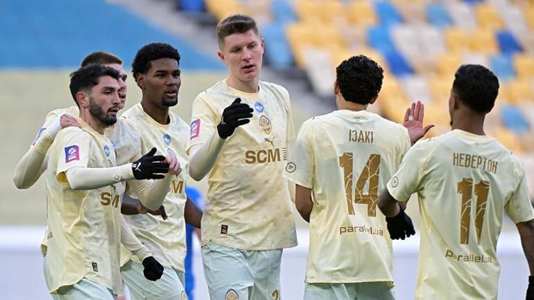 Arda Turan galibiyeti aldı sitem etti: Yoğun fikstürde ayakta kalmak imkansız