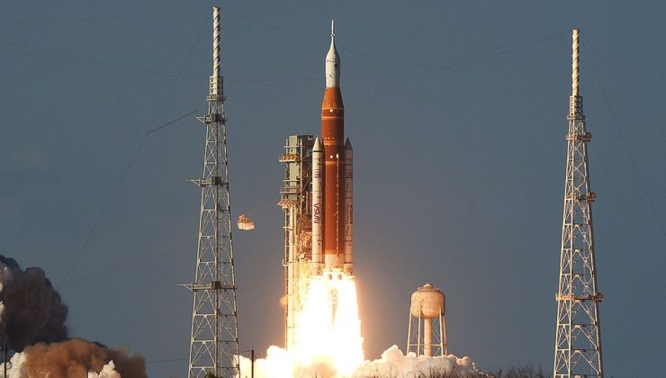 Artemis II, 54 yıl sonra insanları tekrar Ay’a gönderdi! İşte o anlar