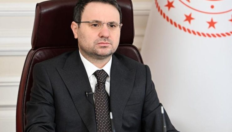 Bakan Akın Gürlek’i taşıyan uçak Diyarbakır’a inemedi