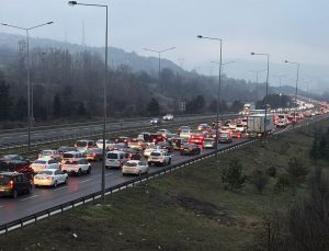 Bayram tatili dönüşünde Bolu’da ulaşım yavaşladı