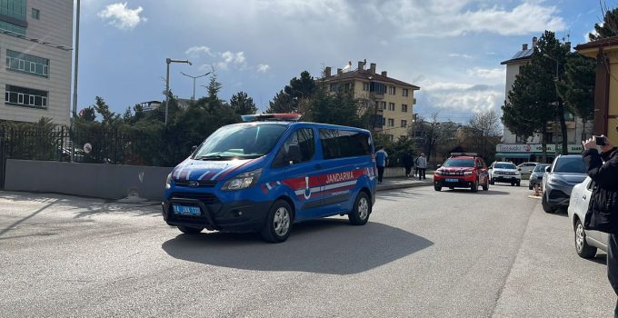 Bolu Belediye Başkan Yardımcısı ile meclis üyesi gözaltına alındı
