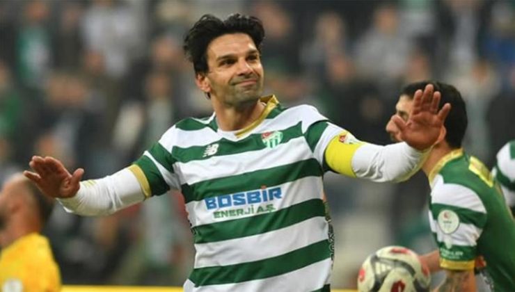 Bursaspor’un kaptanı Muhammet Demir ‘Bu hikaye yarım kalmayacak’