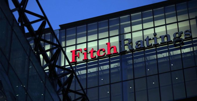 Fitch, Türkiye’nin "pozitif" kredi görünümünü değiştirdi