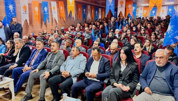 Gelecek Partisi’nden istifa eden 35 kişi AK Parti’ye geçti