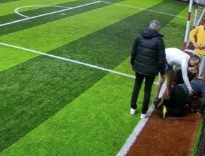 Halı saha maçında kalbine yenik düştü: O anlar kamerada
