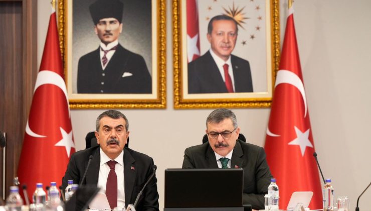 İçişleri ve Milli Eğitim bakanları okullarda güvenlik toplantısı yaptı