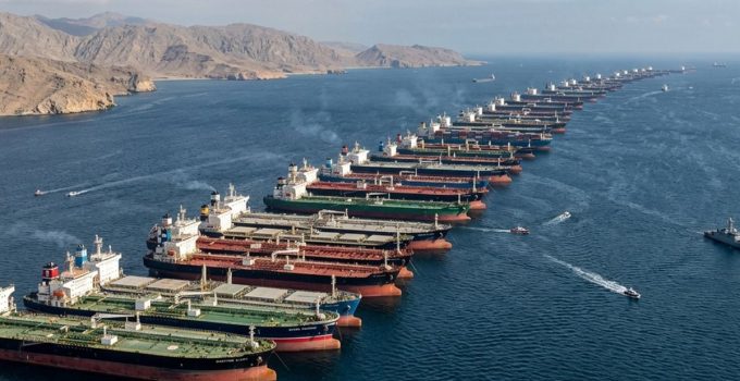 İran, Hürmüz Boğazı’nın yeniden açılması için savaş tazminatı talep etti