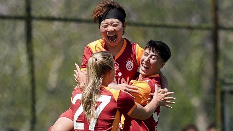 Kadınlar derbisinde çılgın son Galatasaray - Fenerbahçe maçı sonucu: 3-2