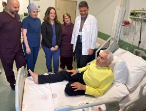 Kalbi 3 saat durdurularak, aort damarı değiştirildi