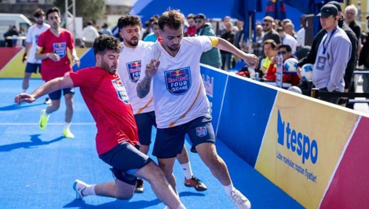 Red Bull Four 2 Score Sokak Futbolu Turnuvası’nın Türkiye Finali İzmir’de yapıldı