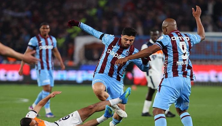 Trabzonspor 90+3’te yıkıldı! Fırtına fırsat tepti, Başakşehir’den altın gol… (Maç özeti | Trabzonspor 1-1 Başakşehir)