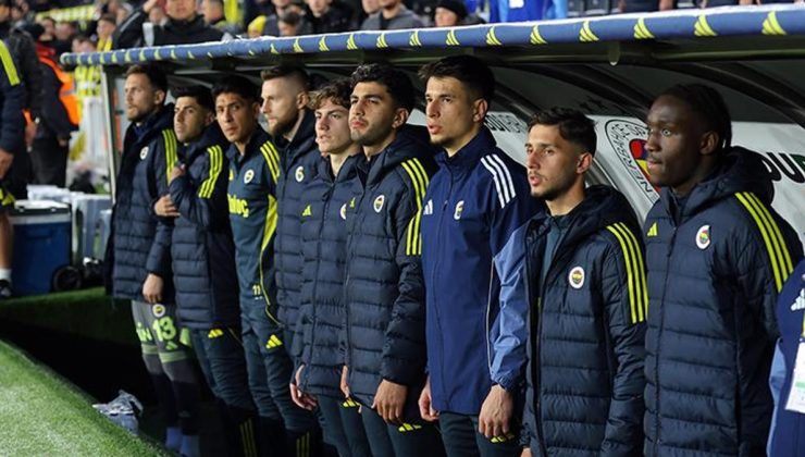 Fenerbahçe’nin yıldızına şok protesto! Başakşehir maçında oyuna girdi, neye uğradığını şaşırdı…