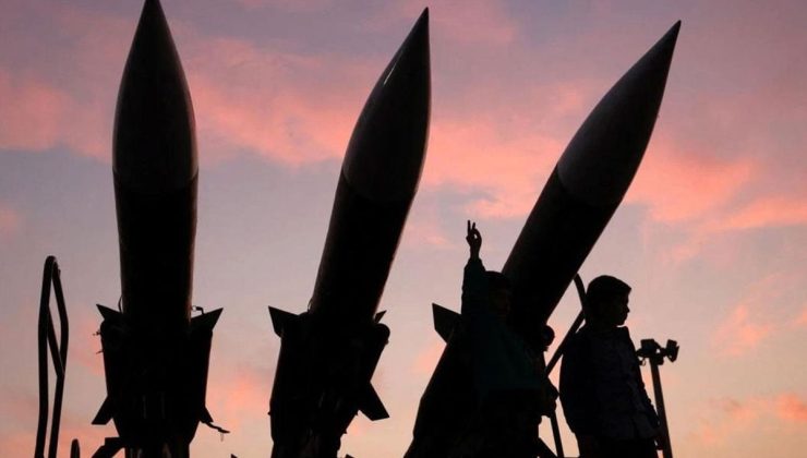 İran: Füze ve İHA’larımız ABD hedeflerine ve düşmanın gemilerine kilitlendi