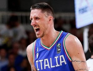 İtalyan basketbolcu Achille Polonara kariyerine son verdi