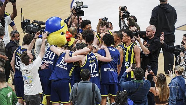 Jasikevicius kendine hakim olamadı, basın toplantısını terk etti Saygısızca