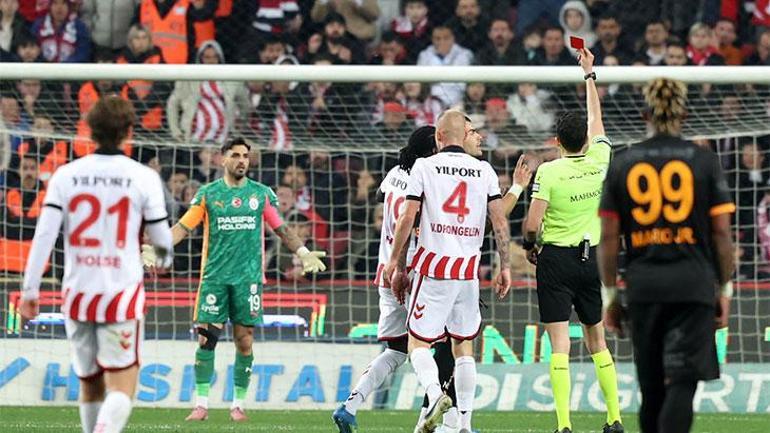 Şampiyonluk maçında kızardı, Günay Güvenç 10 kişi bıraktı