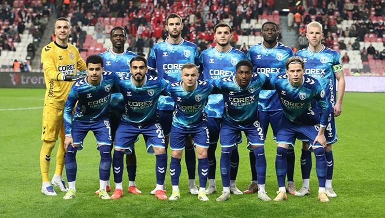 Samsunspor Başkanı Yüksel Yıldırımdan transfer açıklaması: Takımda tutmak isteriz