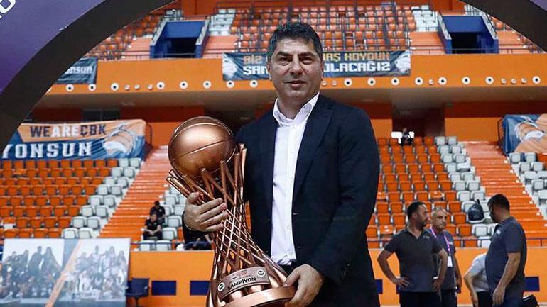ŞARTSIZ KOŞULSUZ ADAYIM Hakan Safi Fenerbahçe başkan adaylığını resmen açıkladı