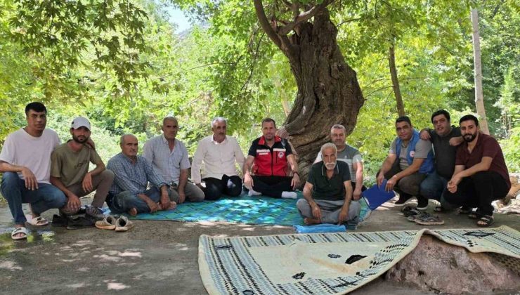 Dicle’de Çiftçilere Yerinde Bilgilendirme Çalışmaları Sürüyor