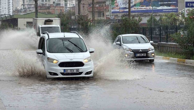 Adana’da sağanak Sarıçam ve Yüreğir’de su baskınlarına yol açtı