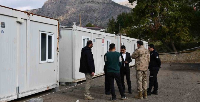 AFAD Beytüşşebap’ta selzedeler için 30 ailelik konteyner kent kurdu
