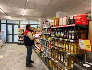 Afyonkarahisar’da marketlerde tarımsal ürün fiyatları TÜFİS kapsamında incelendi