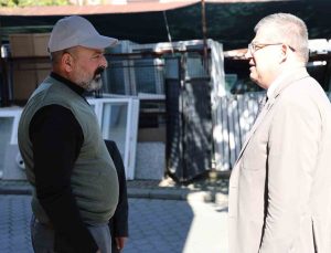 AK Parti Denizli İl Başkanı Subaşıoğlu, Pamukkale Hacı Kaplanlar’da esnafla buluştu