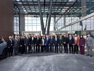 AK Parti heyeti, 1315 yataklı Ali Osman Sönmez Devlet Hastanesini ziyaret etti