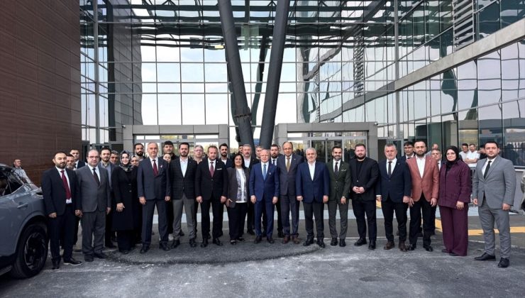 AK Parti heyeti, 1315 yataklı Ali Osman Sönmez Devlet Hastanesini ziyaret etti
