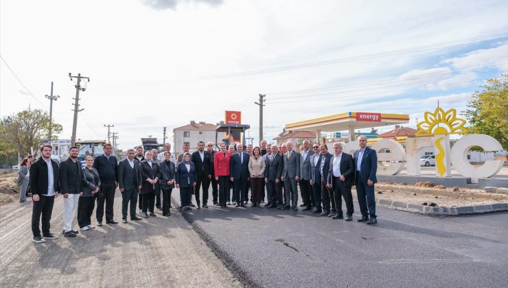 AK Parti heyeti Meriç ilçesindeki asfaltlama çalışmalarına katıldı