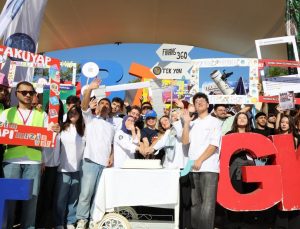 Akdeniz Üniversitesi’nde 142 öğrenci topluluğu için tanıtım günleri başladı