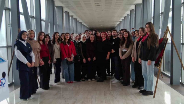 Atatürk Üniversitesi İletişim Fakültesi’nde geri dönüşüm sergisi açıldı