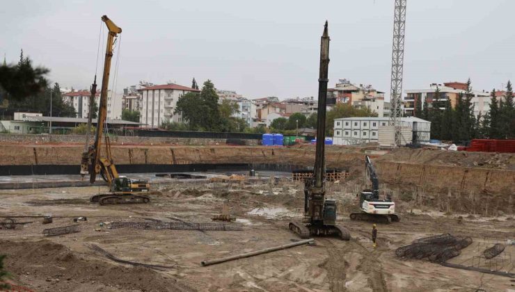 Aydın Efeler’de yeni adliye sarayı inşaatında 5 aylık etüt sonrası fore kazık çakıldı