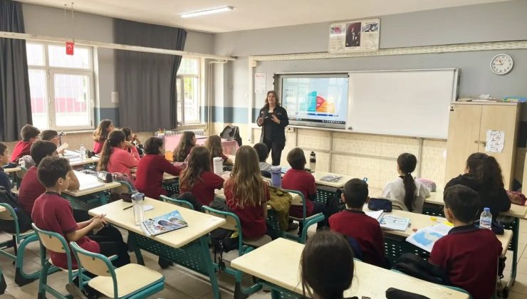Aydın’da AFAD, öğrencilere afet farkındalık eğitimi verip tahliye tatbikatı yaptı