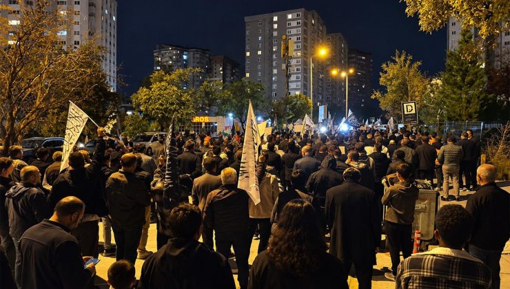 Azerbaycan’daki başörtüsü kısıtlamalarına Türkiye’den tepki: Hicab yasaklanamaz!