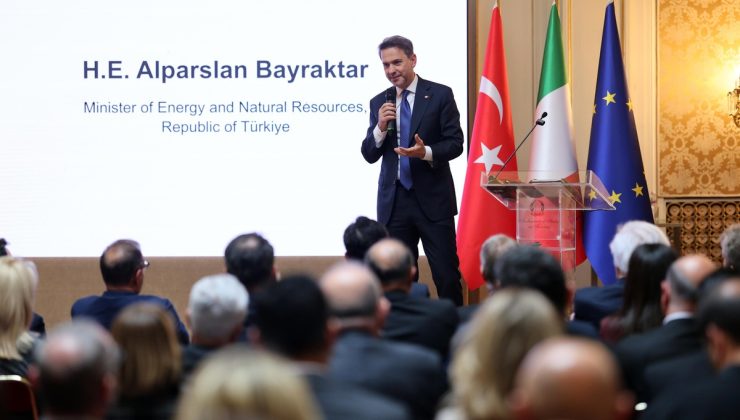 Bakan Bayraktar: Türkiye 2053 yılında karbon nötr bir ekonomi olacak