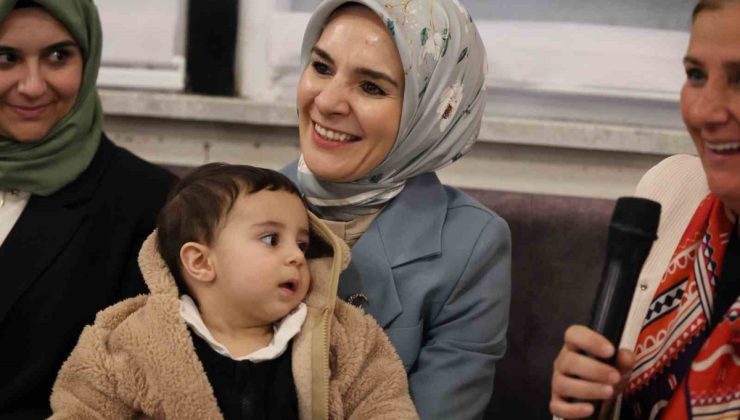 Bakan Göktaş, Afyonkarahisar Sultandağı’ndaki Anne Kız Buluşması’nda yer aldı