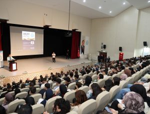 BEÜ’de 2026-2027 akademik yılı törenle başladı, 15 bini aşkın öğrenci eğitim görüyor