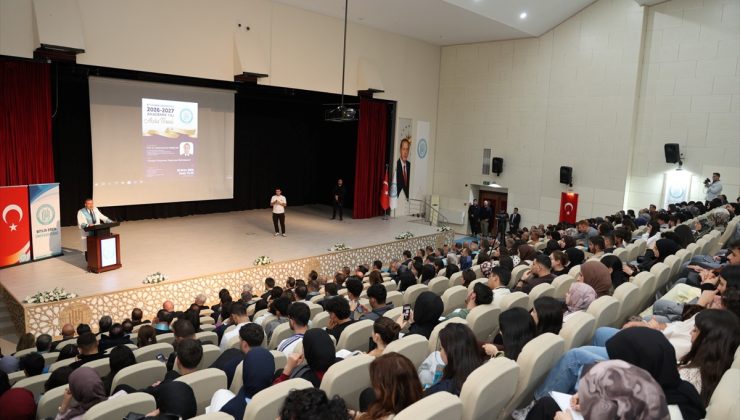 BEÜ’de 2026-2027 akademik yılı törenle başladı, 15 bini aşkın öğrenci eğitim görüyor