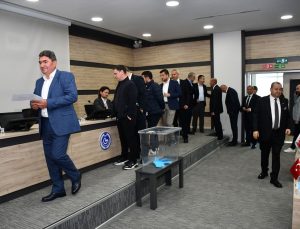 Biga TSO’da Tevfik Başarır meclis başkanı, Şadan Doğan 4. kez yönetim kurulu başkanı oldu
