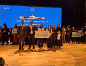Bilecik Bozüyük’te İmam Hatip öğrencilerinin projesi Türkiye birincisi oldu
