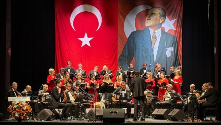 Bursa Devlet Klasik Türk Müziği Korosu, Cumhuriyet Bayramı konserini Tayyare’de verdi