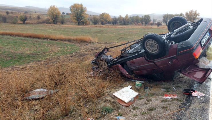Çankırı Orta’da iki otomobil çarpıştı, 1 kişi öldü, 4 kişi yaralandı