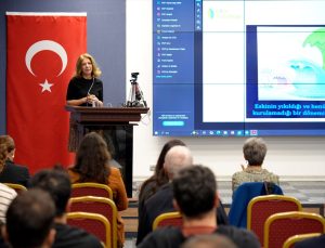 COP31 öncesi Eskişehir’de panelde yeşil dönüşüm ve iklim finansmanı ele alındı