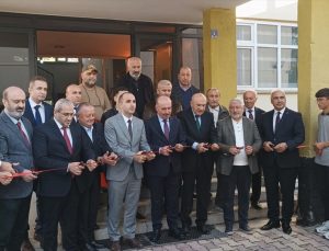 Çorum İskilip’te yenilenen mesleki eğitim atölyeleri CNC makinelerle hizmete açıldı
