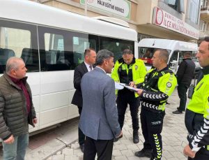 Denizli Çivril’de öğrenci servisleri denetlendi, güvenlik ekipmanları kontrol edildi