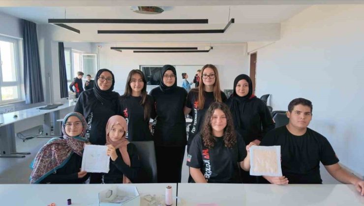 Denizli’de öğrenciler geleneksel meslekleri uygulama setleriyle yaşatıyor
