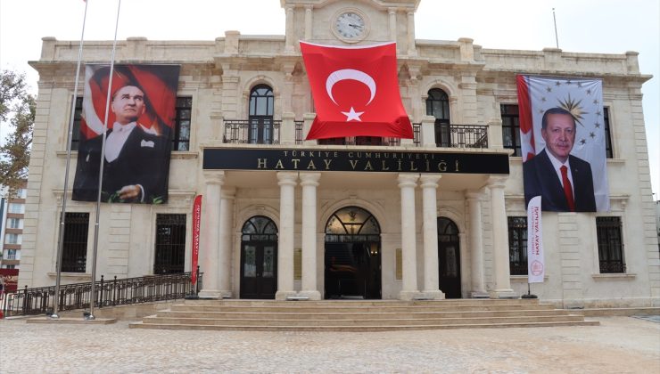 Depremde zarar gören Hatay’ın tarihi valilik binası yeniden hizmete alındı
