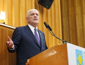 Dervişoğlu, Fakıbaba’dan İYİ Parti’den ve milletvekilliğinden istifa bekliyor